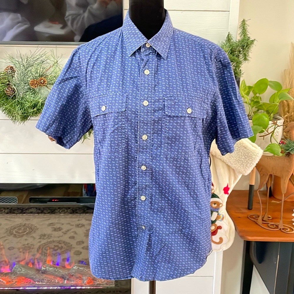 Banana Republic Soft-Wash Short Sleeve Button Up Shirt